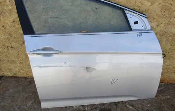 Hyundai i40 Front door