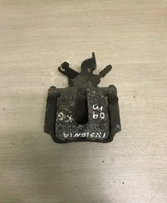 Opel Insignia A Rear brake caliper