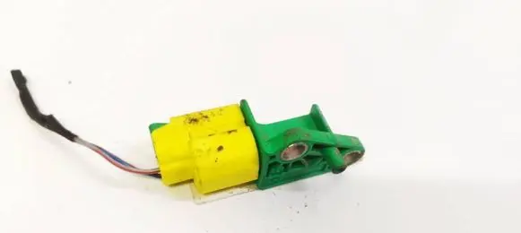 Volkswagen Golf V Airbag deployment crash/impact sensor 1K0909606D 5WK43273