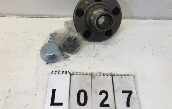 Volvo S90, V90 Rear wheel hub 9140956