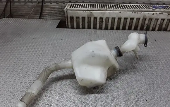 Volvo S40 Window washer liquid tank fill tube 3M5117618AE
