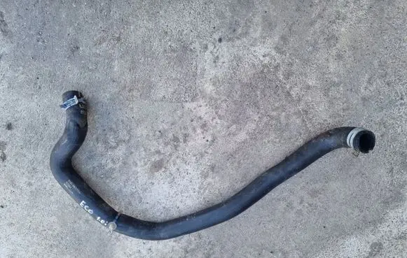 Ford Ecosport Engine coolant pipe/hose D4B18B273BA