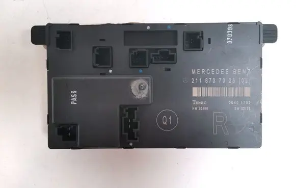 Mercedes-Benz E W211 Door control unit/module A2118707026