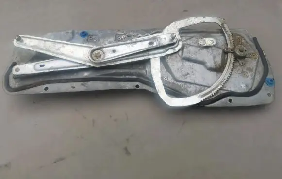 Volvo S70 V70 V70 XC Sliding door window regulator with motor 9152724