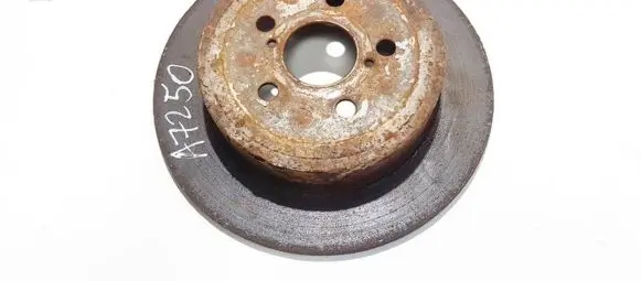 Toyota Avensis T250 Rear brake disc neventiliuojamas