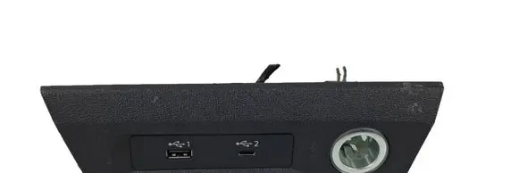 Audi A1 USB socket connector 82A035736