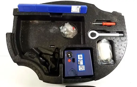 Opel Ampera- E Tool set 42403545