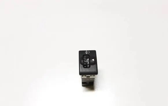 Suzuki Grand Vitara I Headlight level height control switch 32932074