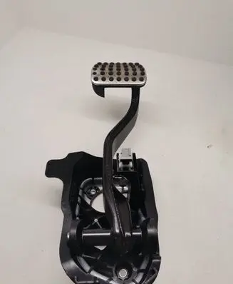 Mercedes-Benz E W213 Brake pedal A2222940001