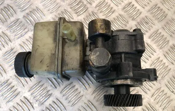 Mazda 6 Power steering pump 26242B