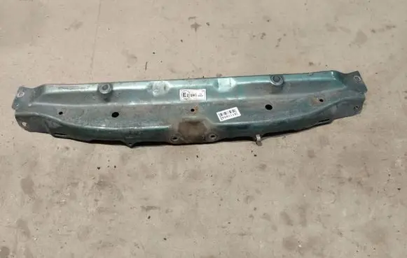 Peugeot 406 Radiator support slam panel 