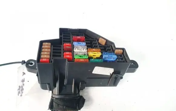 Skoda Octavia Mk2 (1Z) Fuse box set 16050600316