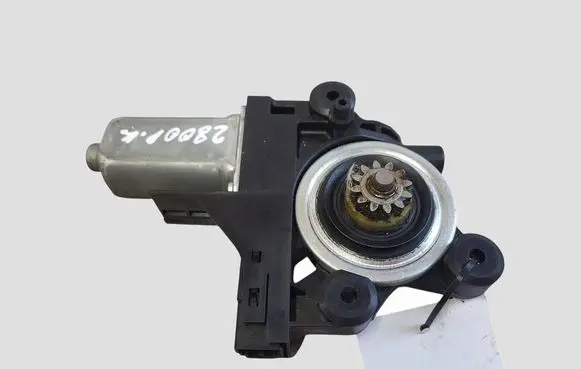 Volvo V70 Front door window regulator motor 970713101 1174077B