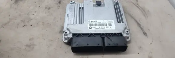 BMW 3 F30 F35 F31 Engine control unit/module 8570931 0281019210 030632817