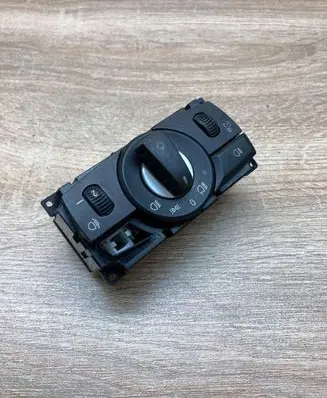 BMW 5 E60 E61 Light switch 6988555 019025