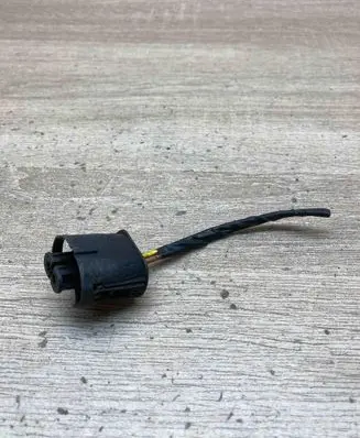 BMW 5 E60 E61 Plug wire 6907388