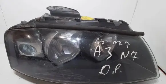 Audi A3 S3 8P Headlight/headlamp 8P0941004C 0301206602