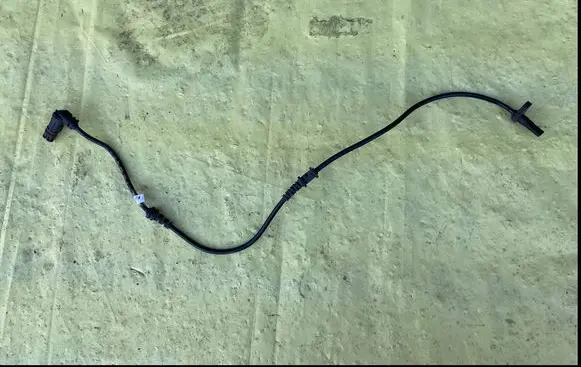 Mercedes-Benz A W169 ABS brake wheel speed sensor A1695401417