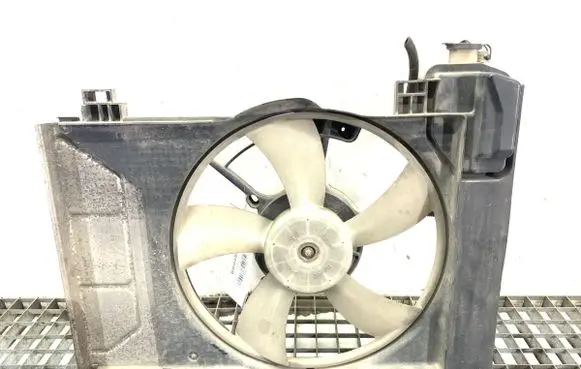 Toyota Yaris Fan set MF4227506442
