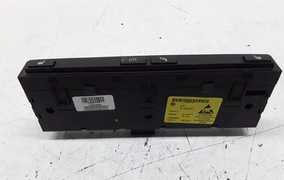 BMW 5 E60 E61 Seat heating switch 9134027