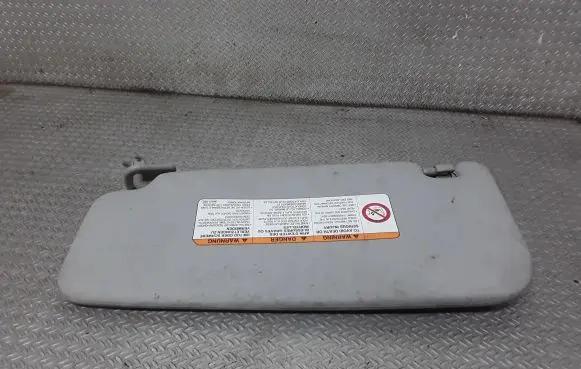 Mitsubishi Outlander Sun visor