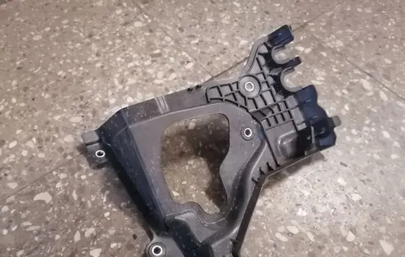 Volvo S90, V90 Other engine bay part 32244448