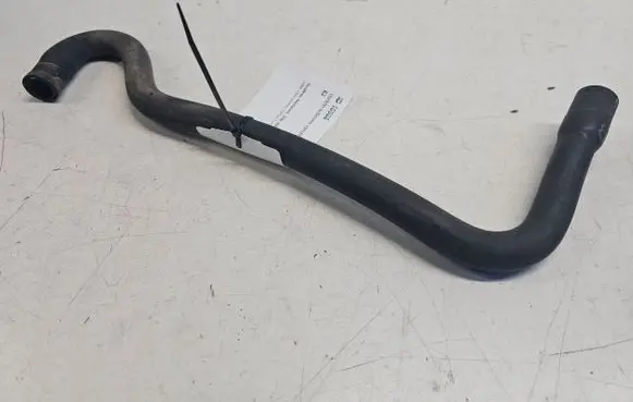 Volkswagen Golf III Engine coolant pipe/hose 1H0121109G