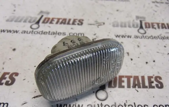 Lexus RX 300 Front fender indicator light