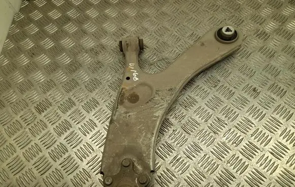 Citroen C4 III e-C4 Front lower control arm/wishbone 