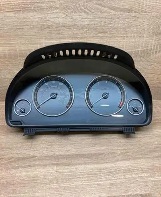 BMW 5 F10 F11 Speedometer (instrument cluster) 9255587 220705004