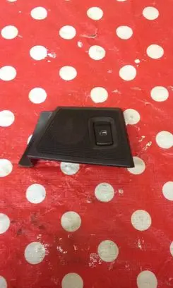 Skoda Octavia Mk1 (1U) Electric window control switch 1U4867435A