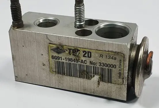 Ford Mondeo MK IV Air conditioning (A/C) expansion valve 6G91-19849-AC