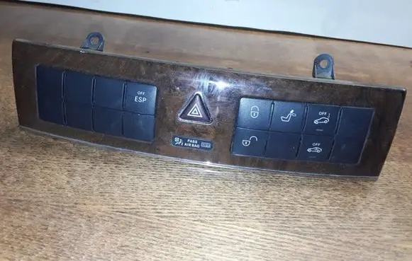 Mercedes-Benz C W203 Hazard light switch 2038214481