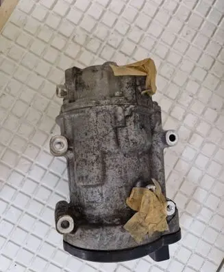 Toyota RAV 4 (XA50) Air conditioning (A/C) compressor (pump) 0424001101 ESB27C 3E61656