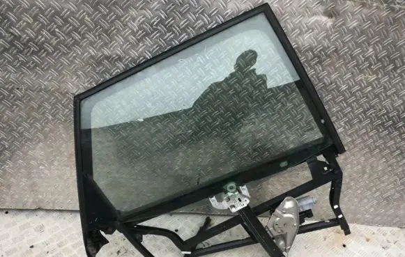 Audi A6 S6 C5 4B Rear door window/glass frame 