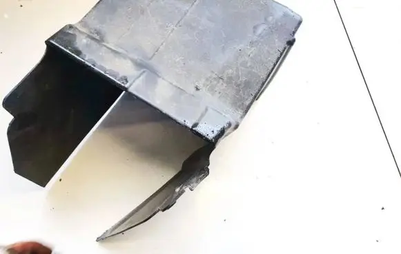Ford Mondeo MK IV Battery box tray 6g9110757a 6g91-10757-a