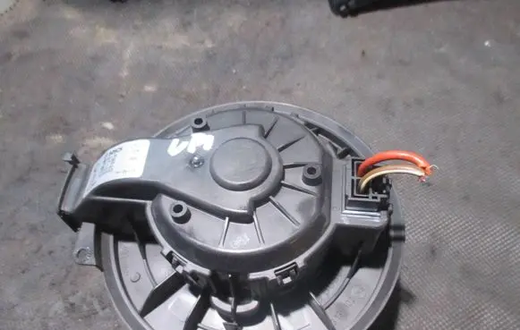 Volkswagen Up Heater fan/blower 0130115563 3137231031
