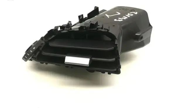 Maserati Ghibli Dash center air vent grill 08904-00