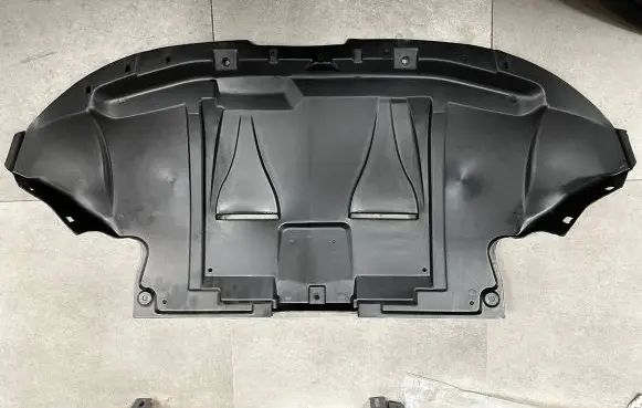 Audi A4 S4 B5 8D Engine splash shield/under tray 8D0863821F