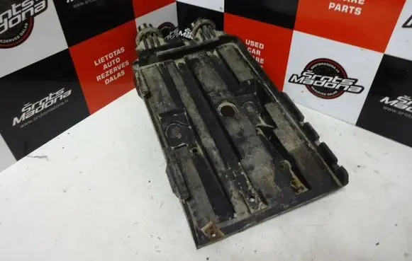Volvo S70 V70 V70 XC Battery tray 9444453