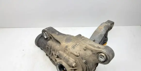 Mercedes-Benz R W251 Front differential 4460310030 4460310031