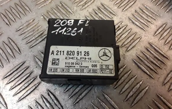 Mercedes-Benz CLK A209 C209 Alarm control unit/module 2118209126 A2118209126