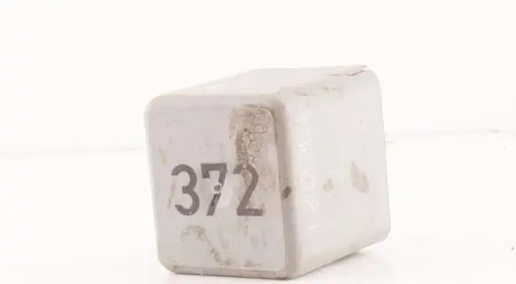Volkswagen PASSAT B5.5 Other relay 4D0951253 899309000