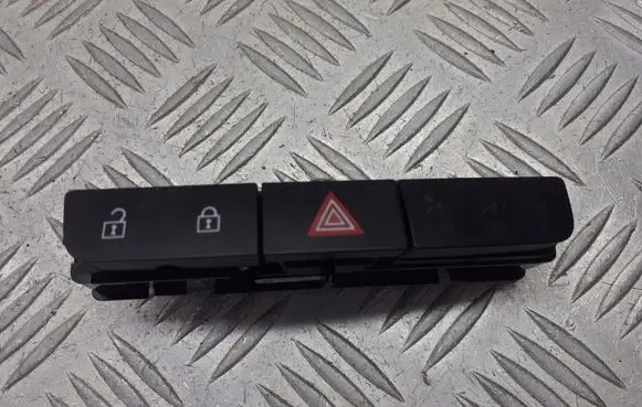 Opel Insignia A Hazard light switch 13271927