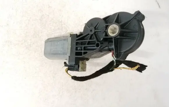 Mercedes-Benz CLS C219 Seat adjustment motor 0390203211