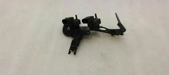 Audi A7 S7 4G Turbo solenoid valve 037906283C