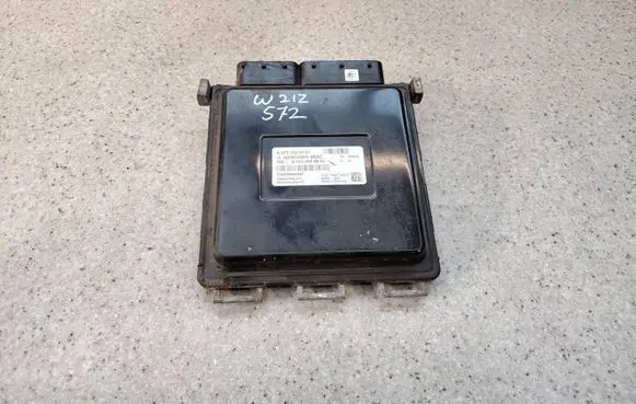 Mercedes-Benz E W212 Engine control unit/module ECU A2711500391AOP0844 A2711500391