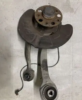 Mercedes-Benz E W212 Front wheel hub spindle knuckle