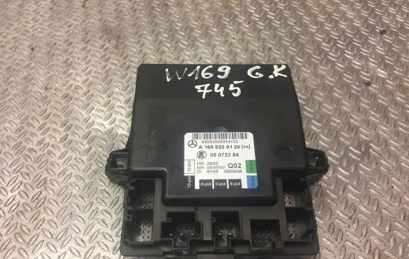 Mercedes-Benz A W169 Door control unit/module 1698209126 A1698209126