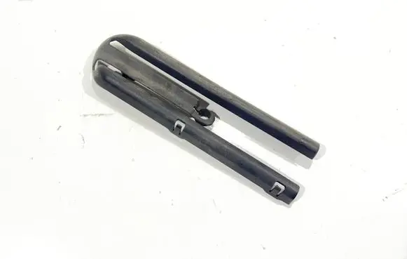 BMW 5 E39 Front driver seat rail trim 8207213